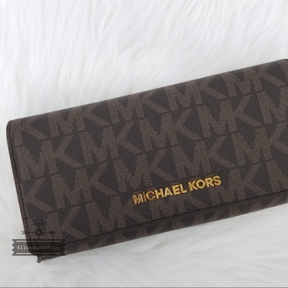 Michael Kors Jet set travel carryall brown wallet - Picture 3 of 8